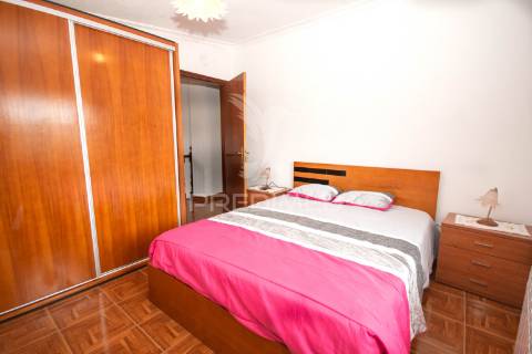 Moradia t3 localizada na  aldeia da lageosa do mondego, no concelho de celorico da beira.