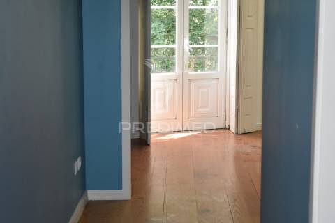 Espaço junto á torre dos clérigos