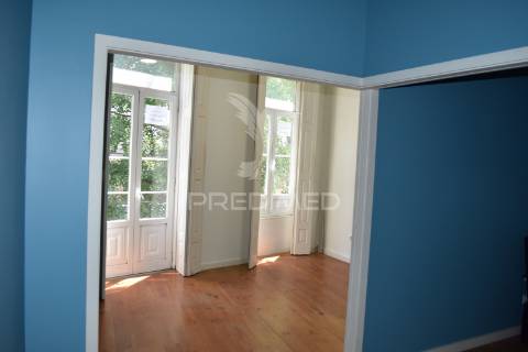 Espaço junto á torre dos clérigos