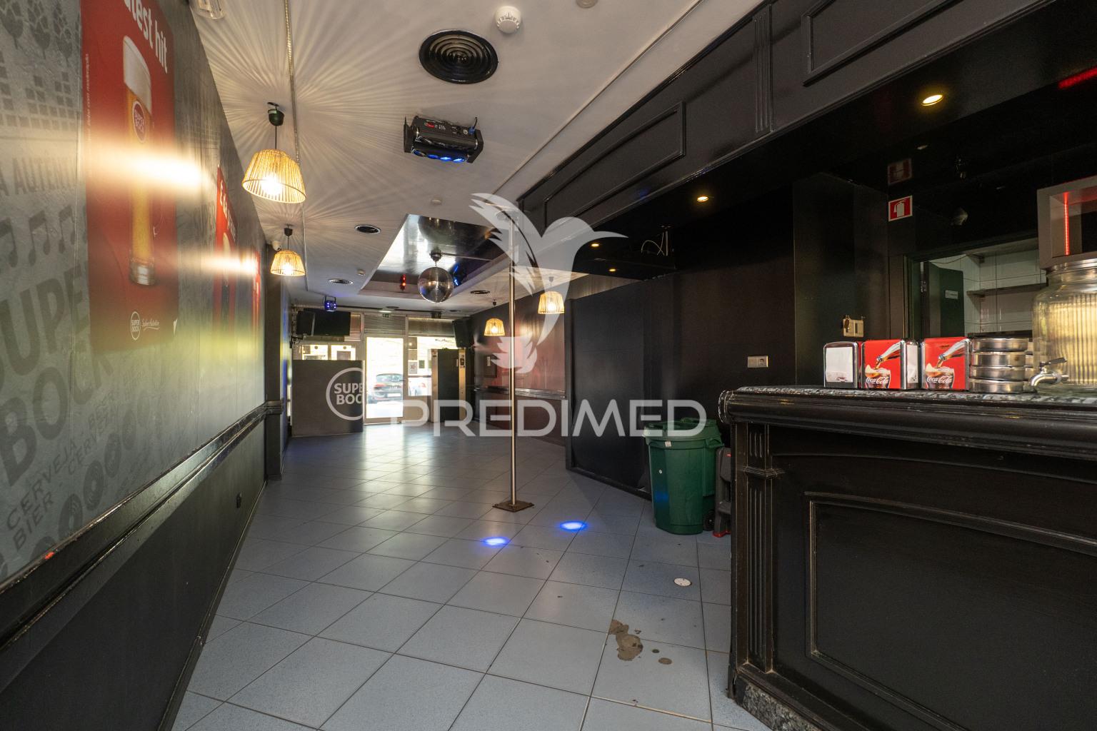 Bar para trespasse perto da universidade do minho.