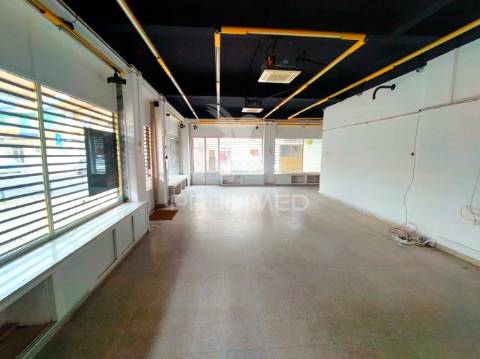 Loja | damaia de cima