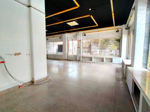 Loja | damaia de cima