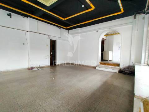 Loja | damaia de cima