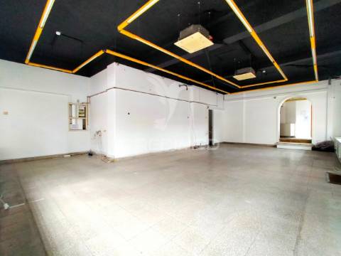 Loja | damaia de cima