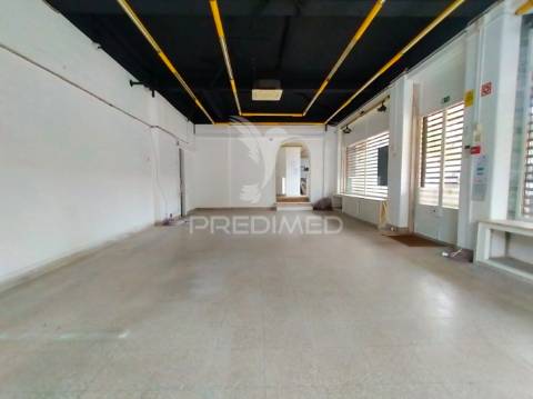 Loja | damaia de cima