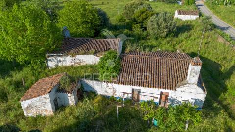 Herdade de 15ha com monte em estremoz