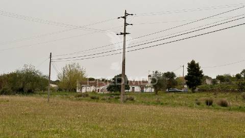 Herdade de 15ha com monte em estremoz