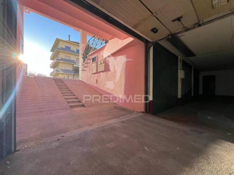 Garagem/box no centro de palmela