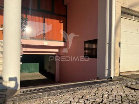 Garagem/box no centro de palmela