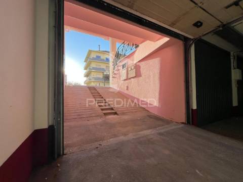 Garagem/box no centro de palmela