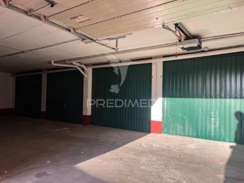 Garagem/box no centro de palmela