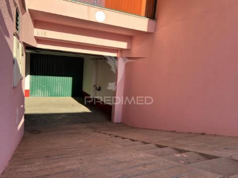 Garagem/box no centro de palmela