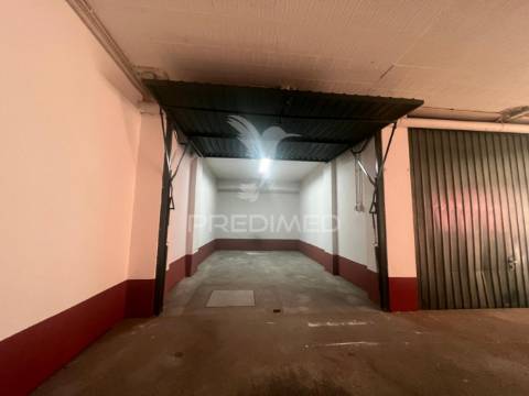 Garagem/box no centro de palmela