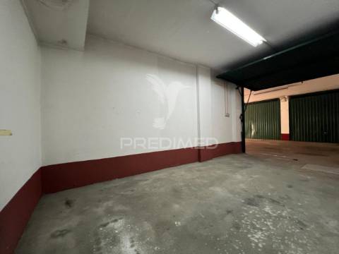 Garagem/box no centro de palmela