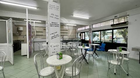 Café para venda no laranjeiro, almada