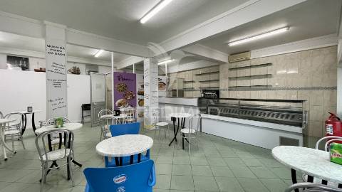 Café para venda no laranjeiro, almada