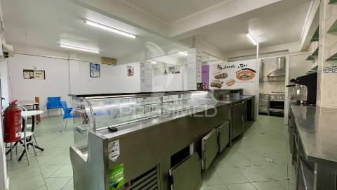Café para venda no laranjeiro, almada
