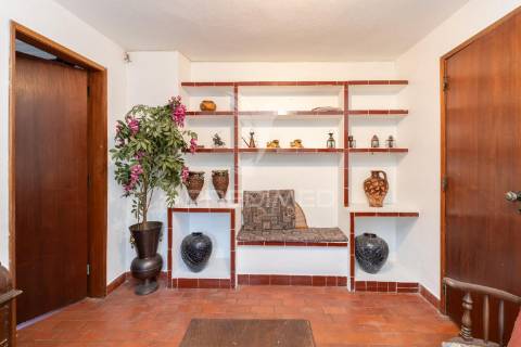 Quinta com terreno de 6500m2 no barreiro