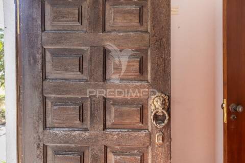 Quinta com terreno de 6500m2 no barreiro