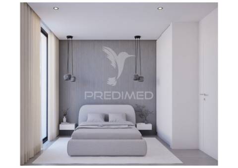 T4 térrea, isolada com 2 suites e piscina na quinta vale da prata