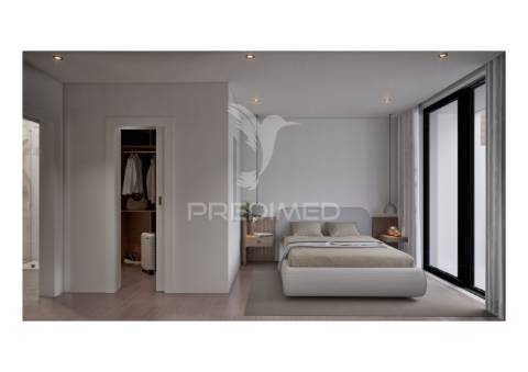 T4 térrea, isolada com 2 suites e piscina na quinta vale da prata