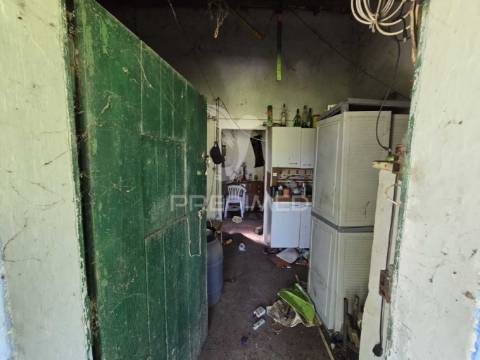 Casa típica para recuperar - grândola