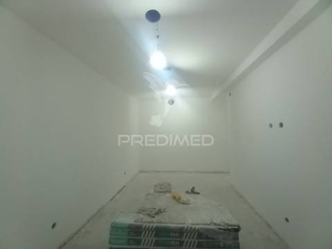 Apartamento t2 totalmente restaurado no laranjeiro