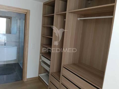 Moradia t4 a estrear com piscina em alverca