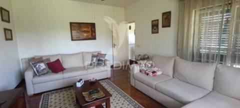 Moradia t3 com terreno de  2.640m²