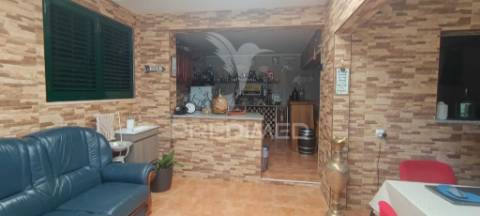 Moradia t3 com terreno de  2.640m²