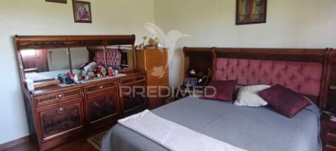 Moradia t3 com terreno de  2.640m²