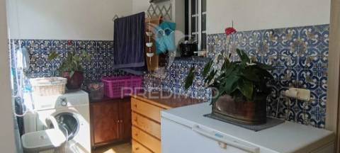 Moradia t3 com terreno de  2.640m²