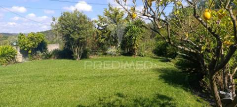 Moradia t3 com terreno de  2.640m²