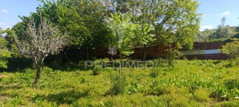 Moradia t3 com terreno de  2.640m²