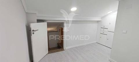 Moradia v1+2 para venda benavente