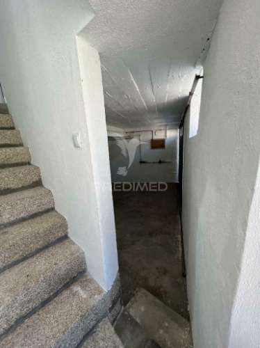 Moradia com 2 quartos com terreno - renovada - viseu - nelas