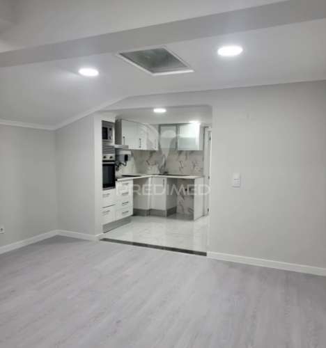 Oportunidade única em benavente! moradia t2