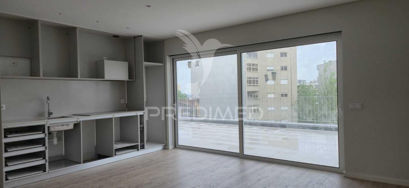 Empreendimento com apartamento t2 em s.vicente, braga
