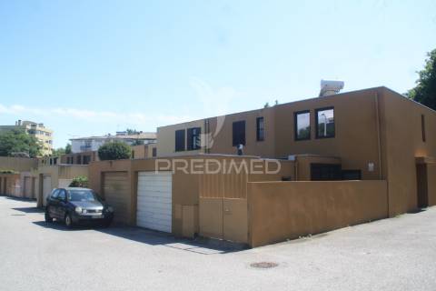 Excelente moradia t3 bom estado