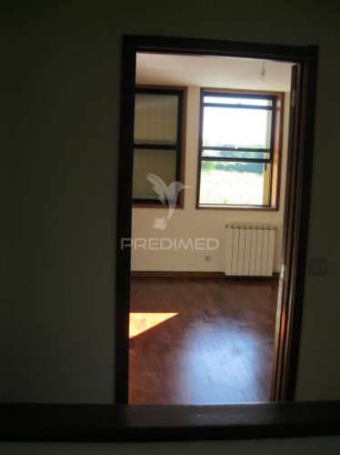 Excelente moradia t3 bom estado