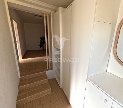 Moradia dividida em dois t1 remodelada em arcena (alverca do ribatejo)