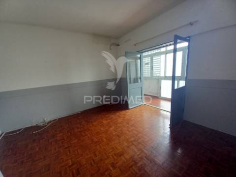 Apartamento t2 montijo (centro) 245.000€
