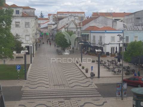 Apartamento t2 montijo (centro) 245.000€