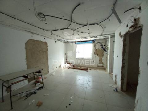 Vende se t4 montijo /afonsoeiro 170.000€