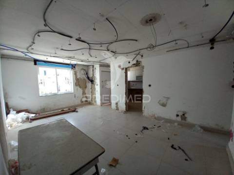 Vende se t4 montijo /afonsoeiro 170.000€