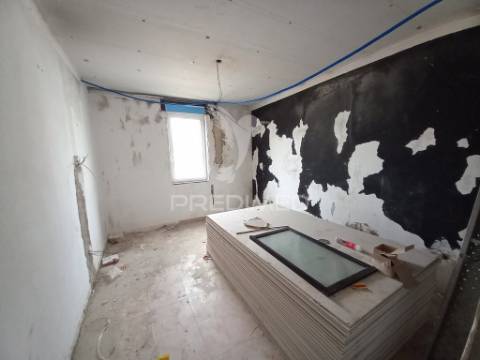 Vende se t4 montijo /afonsoeiro 170.000€