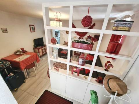 Alfama-lisboa-t1-2 ass.-mobilado-remodelada