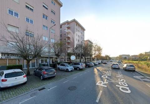 Oportunidade – t3 reabilitado com 2 varandas e lugar de garagem | rio tinto