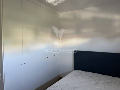 Oportunidade – t3 reabilitado com 2 varandas e lugar de garagem | rio tinto