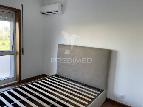 Oportunidade – t3 reabilitado com 2 varandas e lugar de garagem | rio tinto